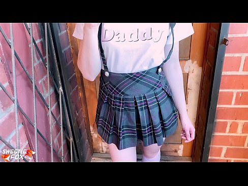 ❤️ Schulmädchen saugt ihren Schwanz tief und fickt statt Unterricht. Anal video bei de.appassistance.ru ❌