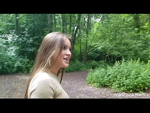 ❤️ Ich schlug Evelina vor, dass wir an einem öffentlichen Ort ficken! Sie sagte ja. Dann habe ich sie in den Arsch gefickt und in ihren Mund gespritzt. Dann pisste sie sich ein. Anal video bei de.appassistance.ru ❌